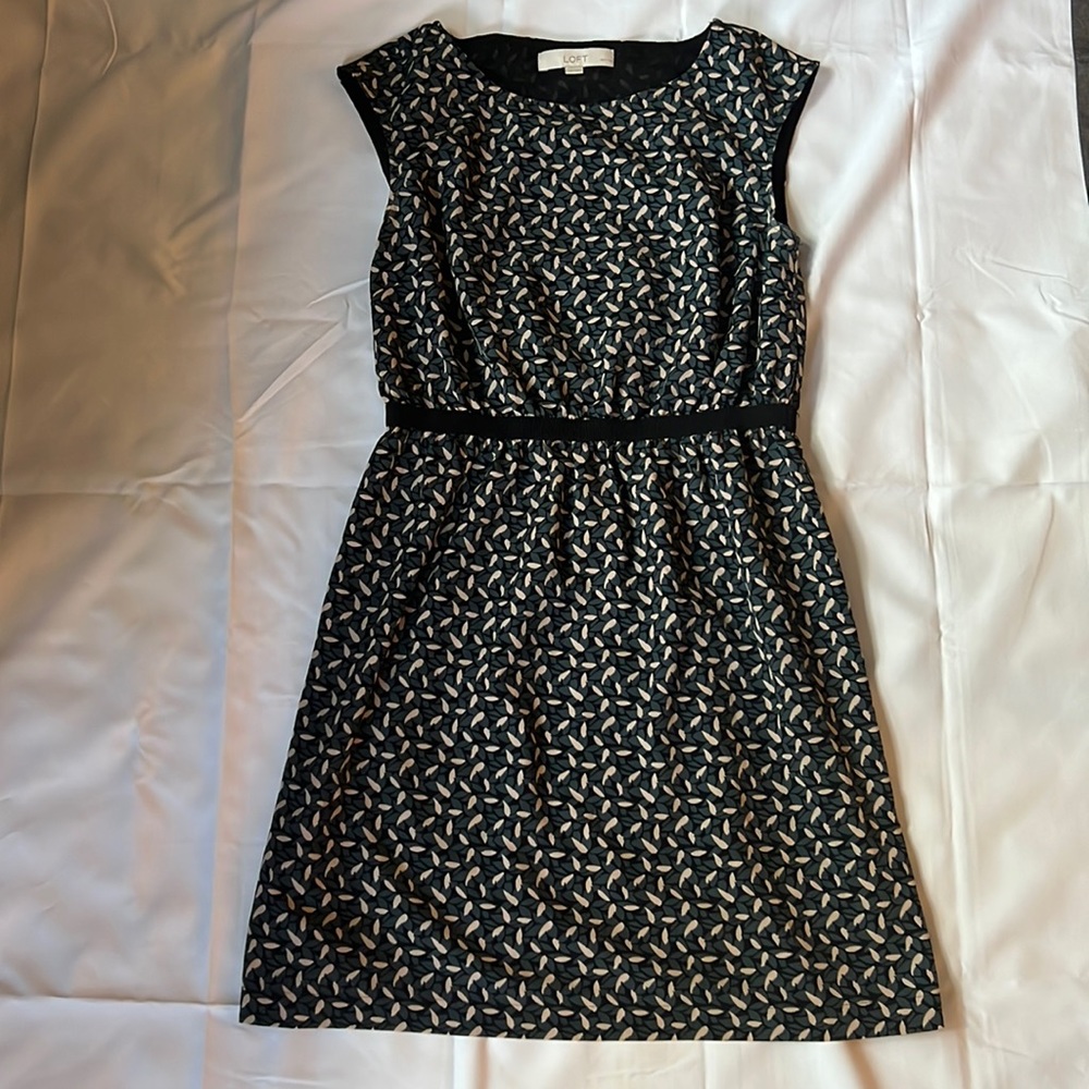 Loft Small Petit sleeveless dress- leaf print in teal and cream on black